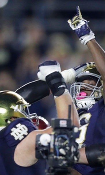 AP Top 25: Notre Dame cracks top 10; Michigan drops out